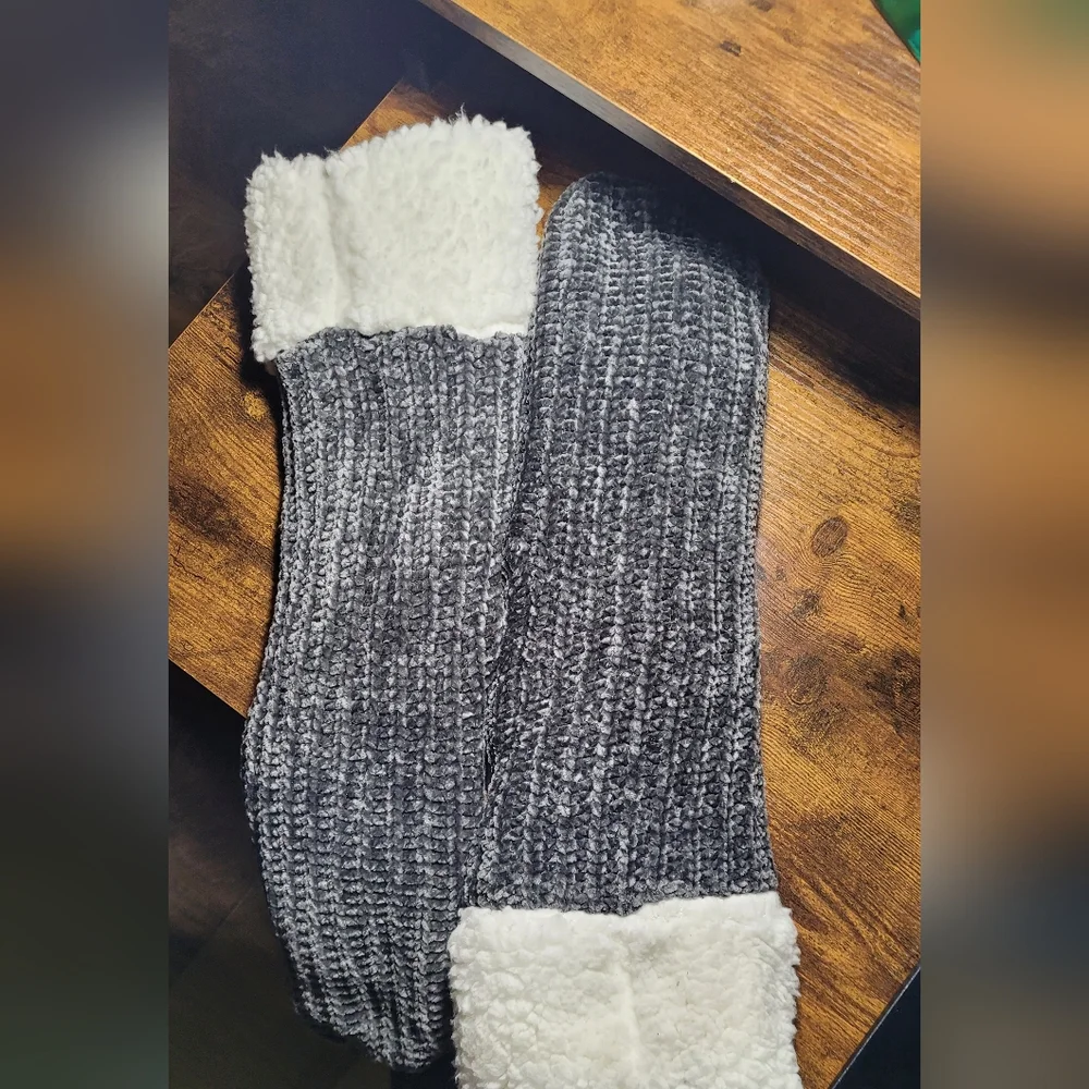 Gray Cozy Knit Slipper Sock Booties OS Fits Most